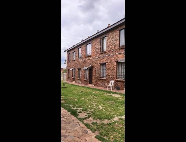2 BEDROOM APARTMENT FOR SALE IN OLIEVENHOUTBOSCH